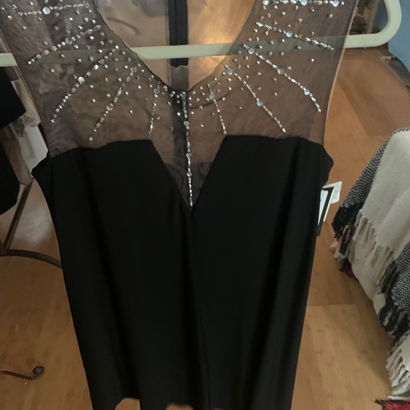 Jackets - Picture 15 of 16